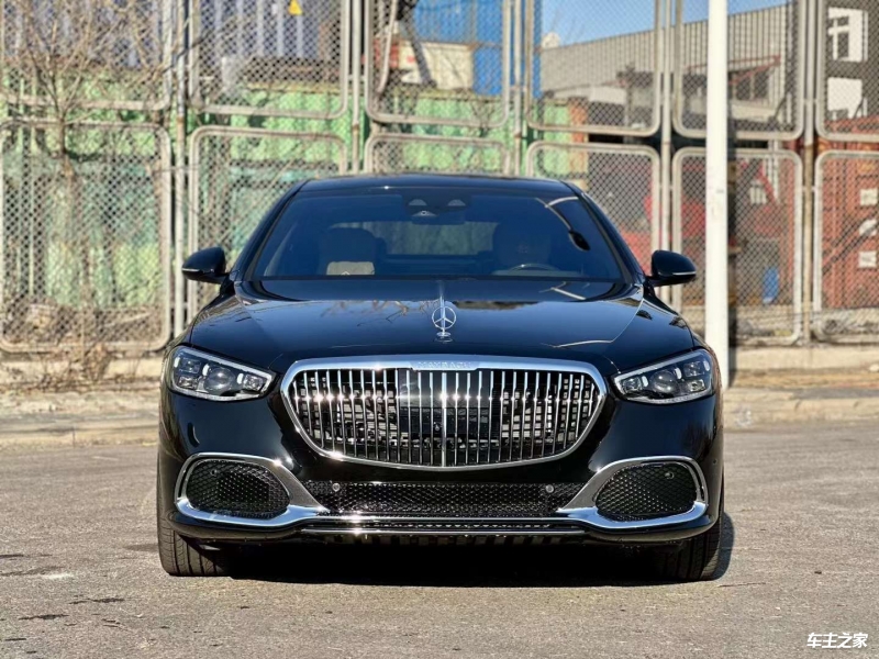 2022款迈巴赫S580黑棕加版平行进口报价 欢迎到店品鉴