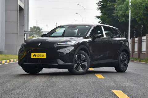 续航升级、价格实惠，深蓝S05长续航版能否满足你的期待？