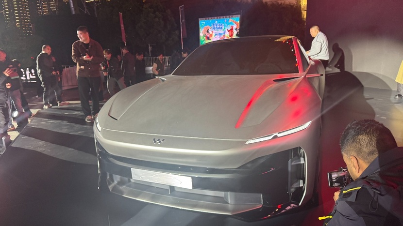 五菱旗下品牌埃尚汽车发布!第二款ISEE概念车首发亮相