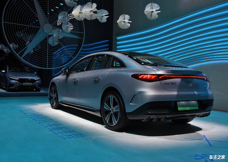 奔驰EQE 全部在售 2026款 2025款 2022款成都奔驰EQE降20.00万 仅27.80万可入手